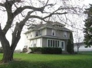 N5874 County Rd W, Mount Calvary, WI 53057