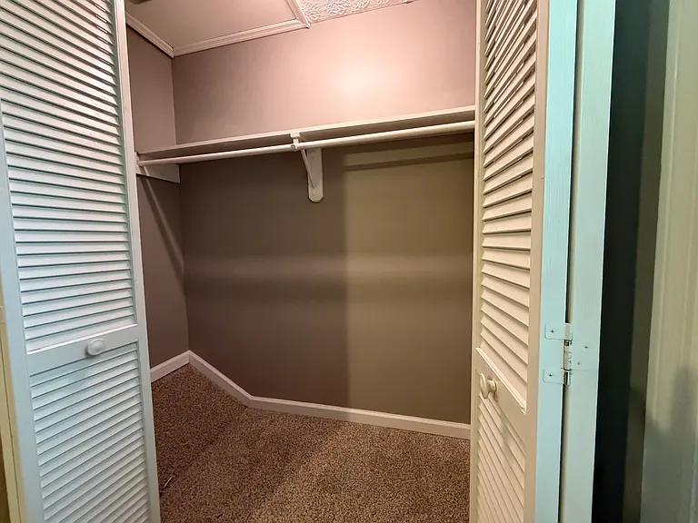 471 Claircrest Dr — Photo 9