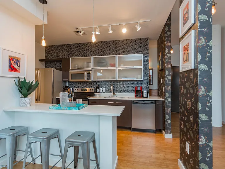2115 Yeaman Pl #415 — Photo 6