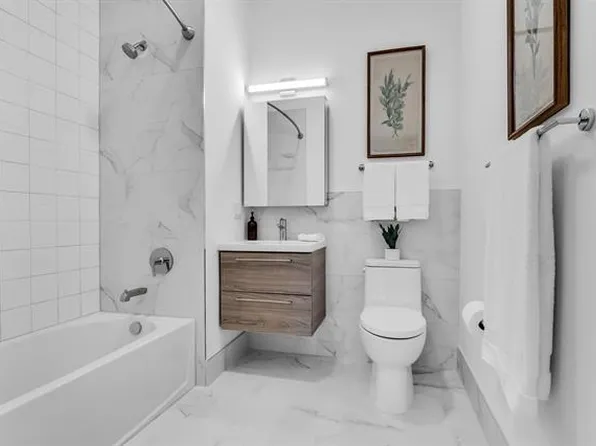 345 Avenue A image 8 of 20