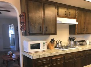 10717 Pinole Rd, Apple Valley, CA 92308