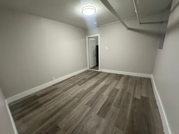 7328 Kennedy Boulevard image 3 of 7