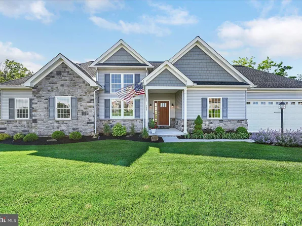 125 Livia Ln, Wrightsville, PA 17368