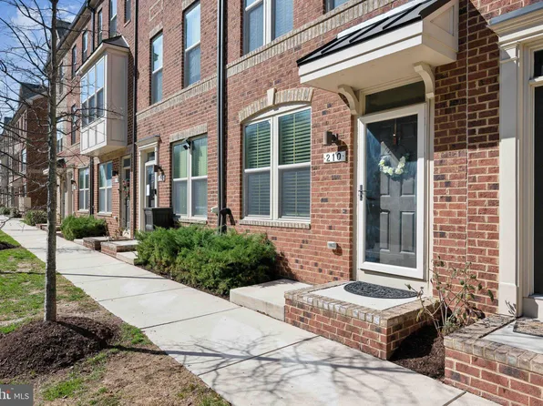 210 S Newkirk St, Baltimore, MD 21224