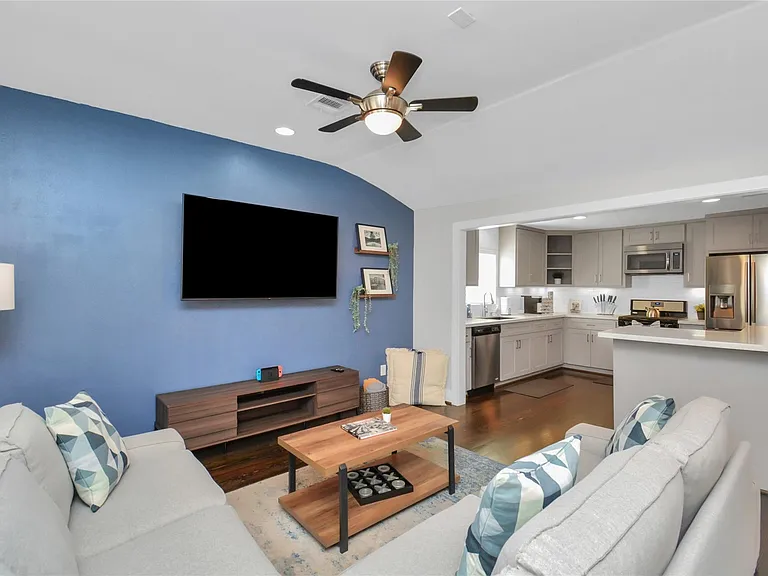 5705 Cochran St — Photo 5
