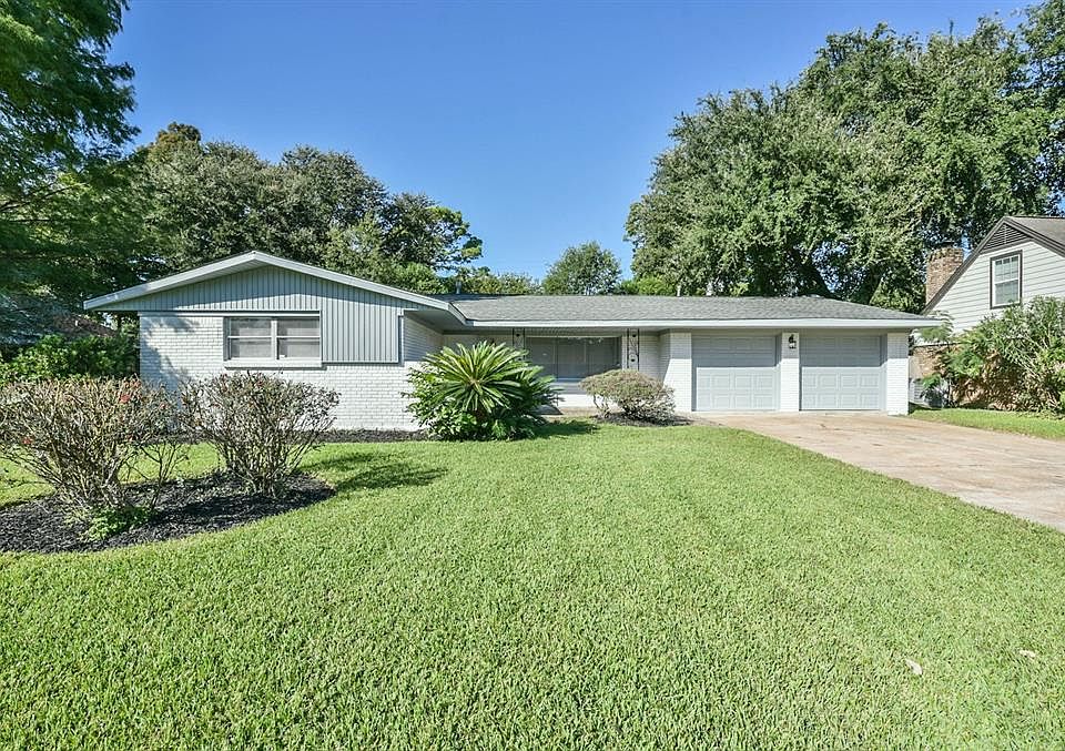 1st image of 2204 San Jacinto Dr