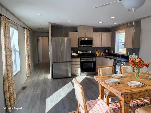 151 N Kenbrook St SE #N151, Grand Rapids, MI 49548