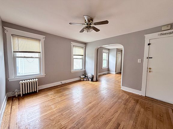 2nd image of 225 3rd Ave Floor 2