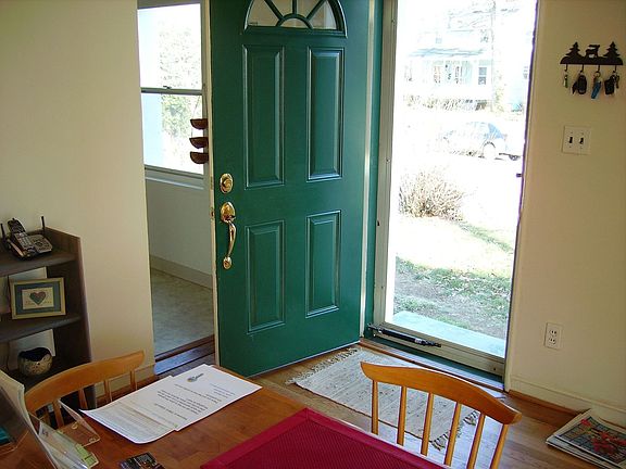Front entrance to dining area