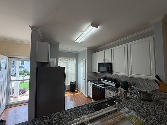 2nd image of 5343 Cog Hill Ct