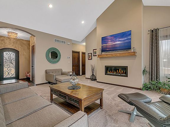 3rd image of 1401 Antler Creek Ct