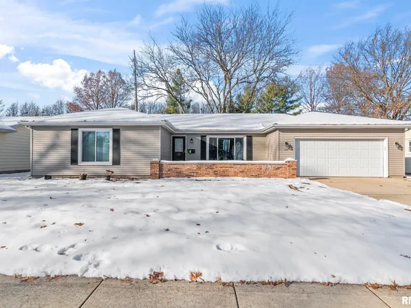 169 Bellerive Rd, Springfield, IL 62704