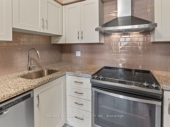 5th image of 36 James St S #810
