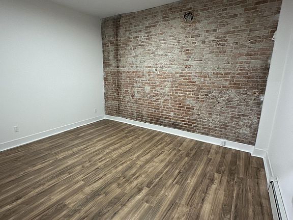 4th image of 550 Congress St #1F