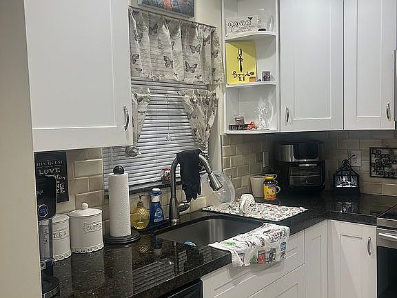 4th image of 2755 W Atlantic Ave APT B208