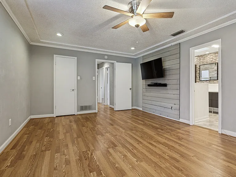 13238 Carthage Ln — Photo 16