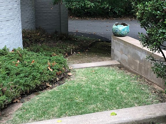 4th image of 11 River Oaks Cir