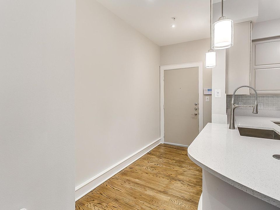 1st image of 3333 Darcy St Unit 2101