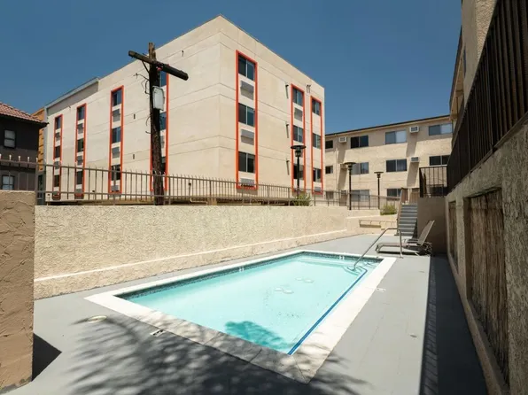 2039 North Las Palmas Ave