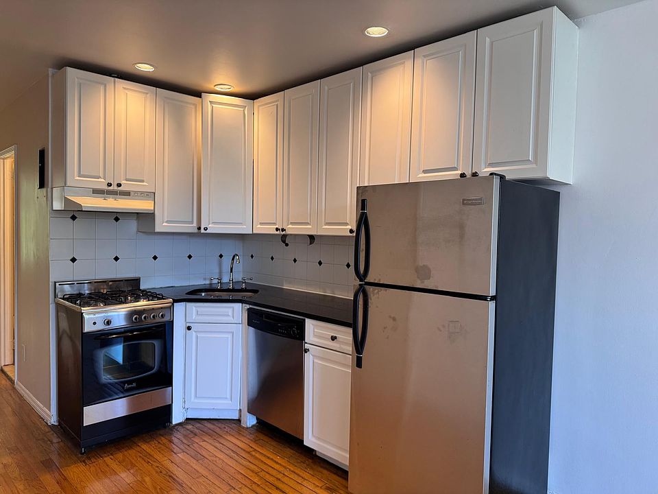 2nd image of 1677 8th Ave APT 2R