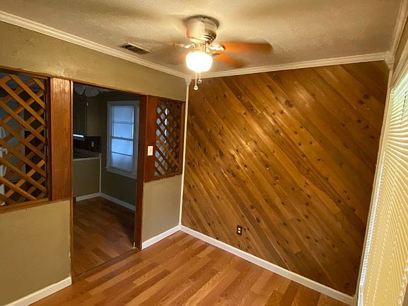 4th image of 403 N Bluebonnet Dr