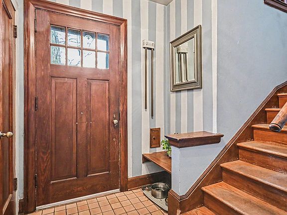 5th image of 1006 Rogers Ct