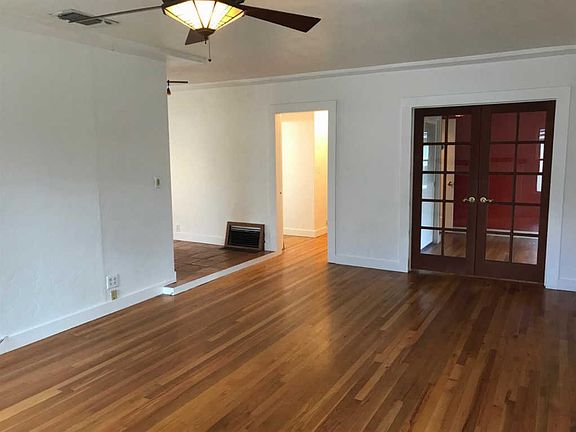 3rd image of 662 E Cornell Ave