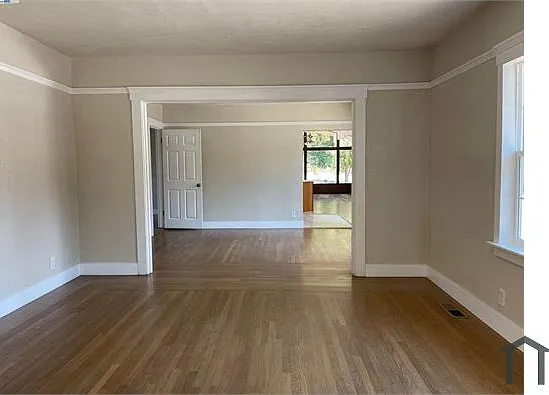 838 Cherry Way — Photo 11