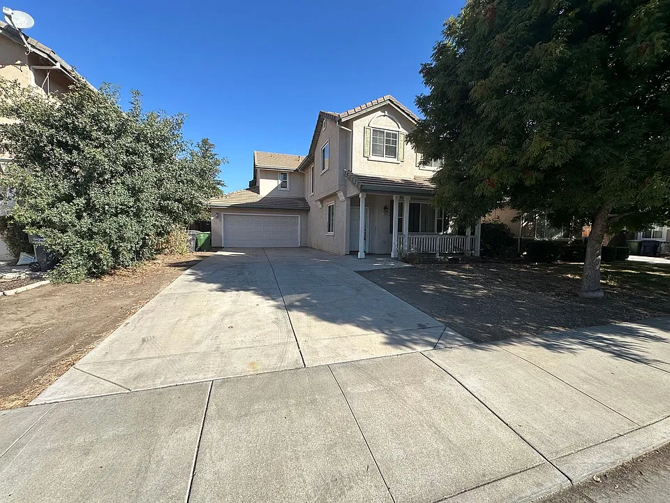 1541 Peony Dr