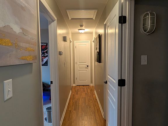 4th image of 130 Craig St