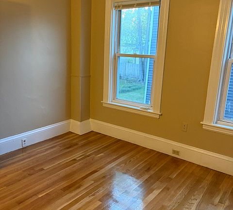 5th image of 232-234 Nehathan St #2