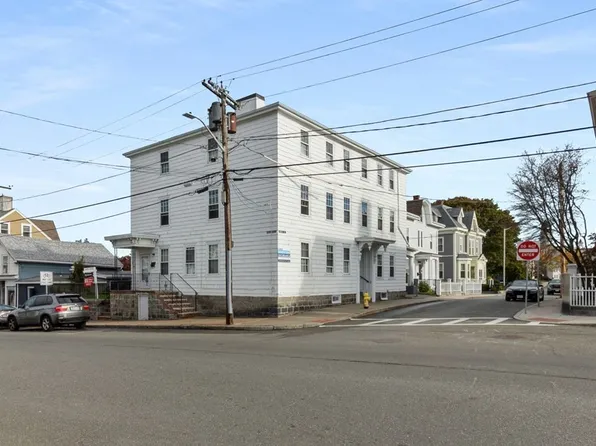 40-42 Middle St, Gloucester, MA 01930