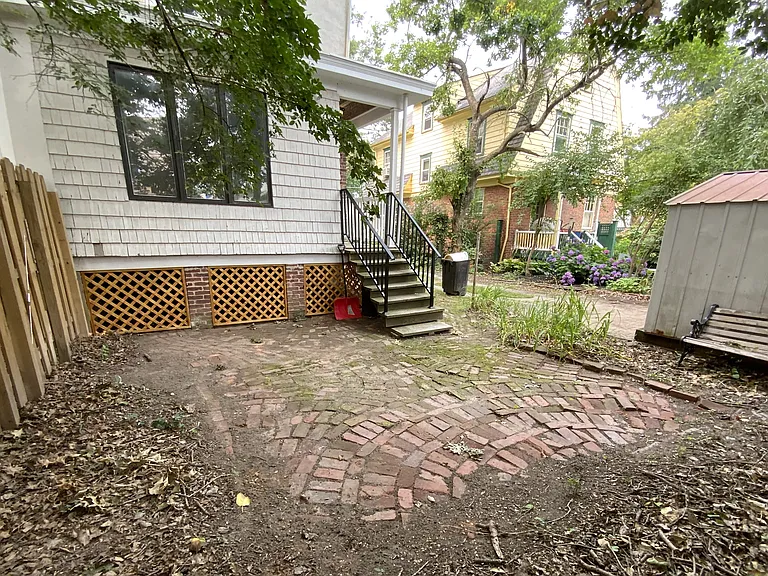 1626 Riverside Dr — Photo 26