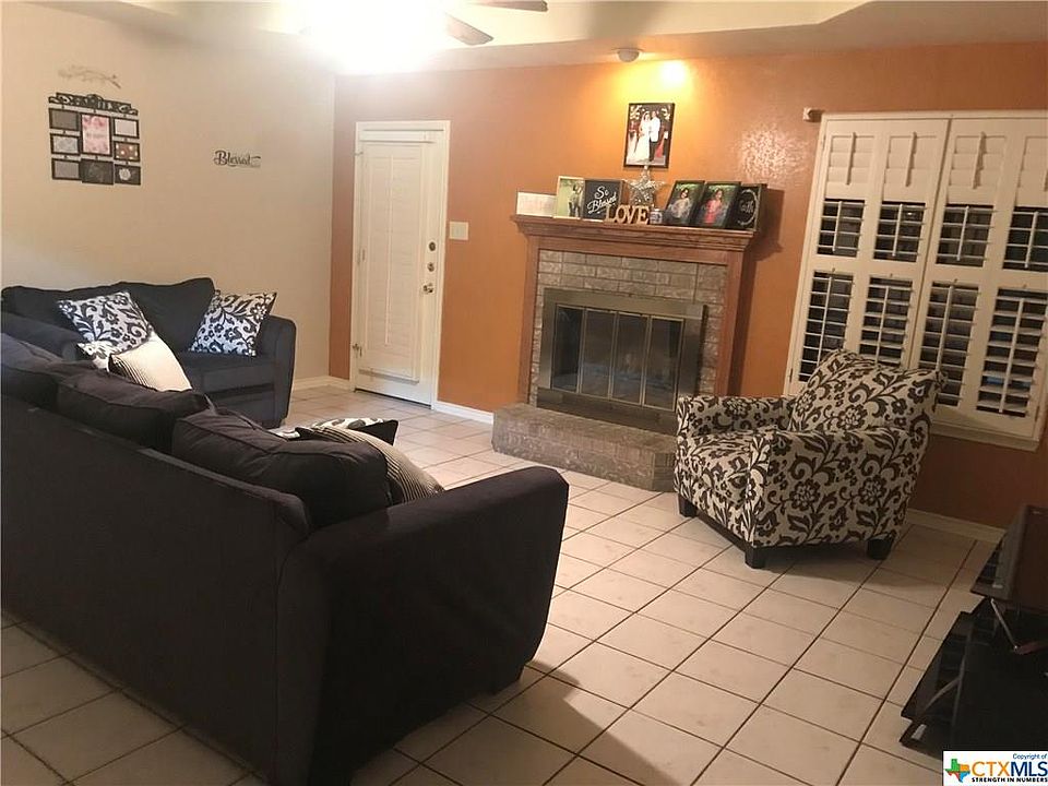 2nd image of 1004 Clairidge Ave