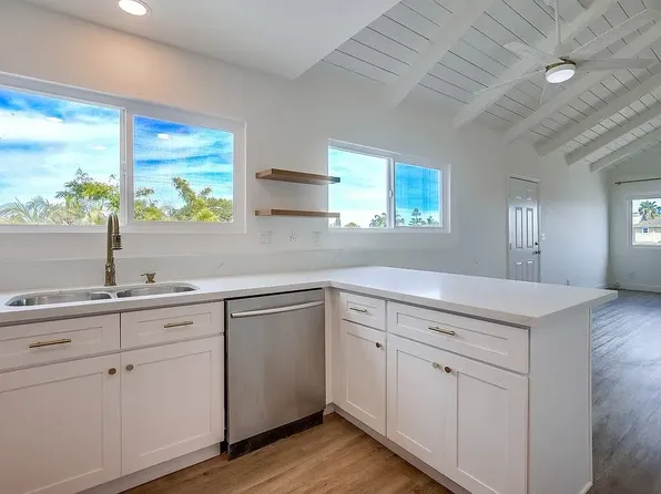 416 Hamilton St #C, Costa Mesa, CA 92627