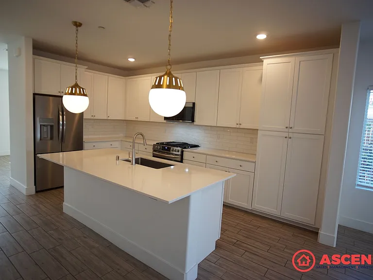 9000 Lily Crest Way — Photo 5