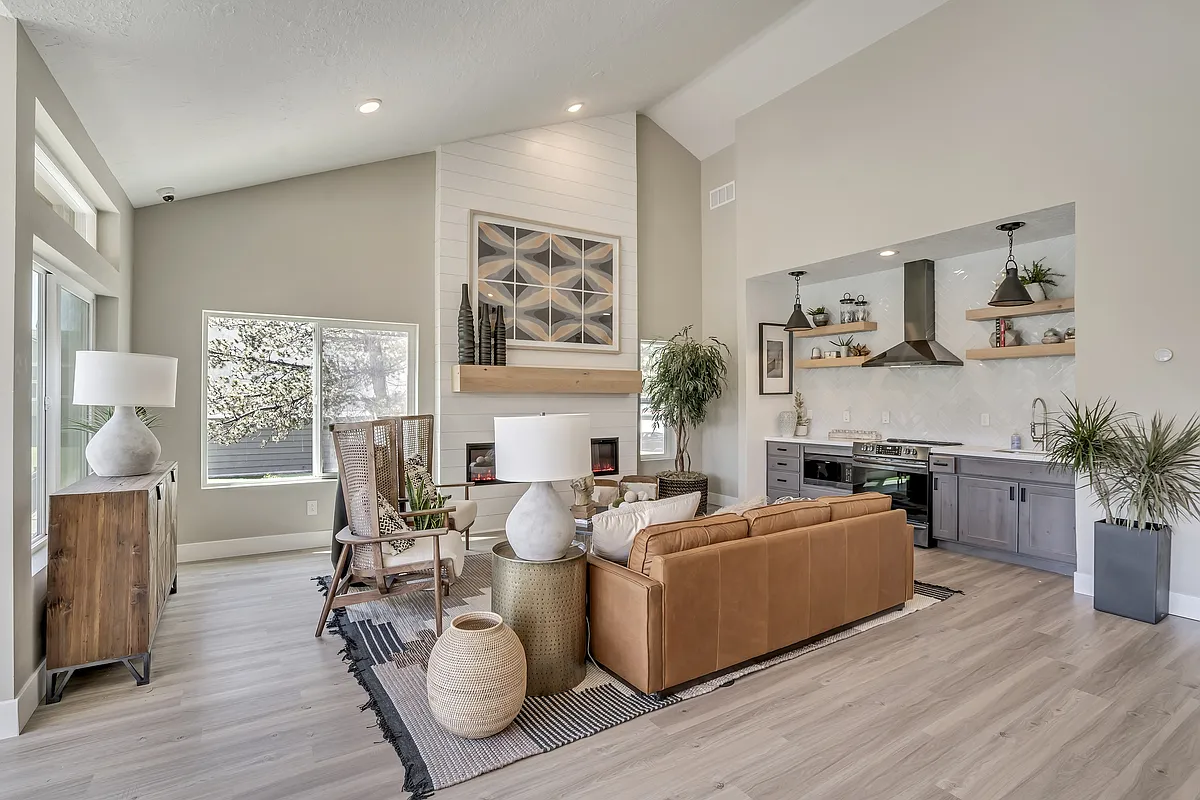 Clubhouse - Quail Cove