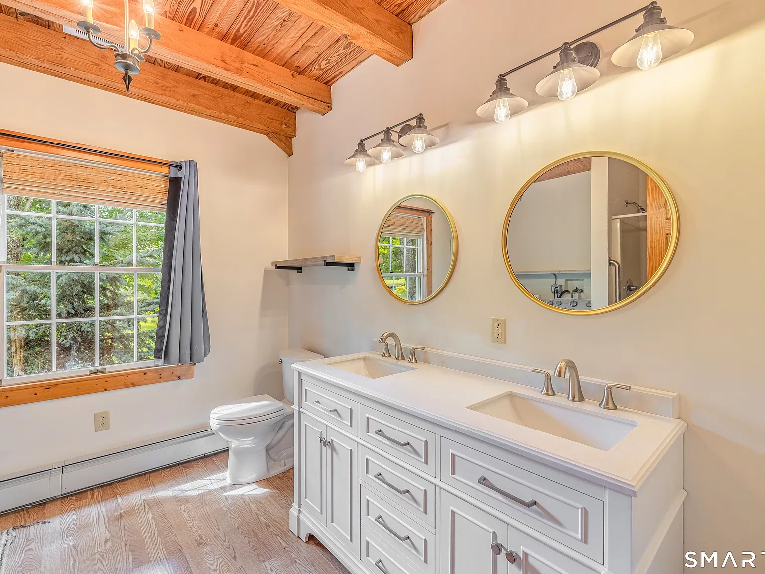 2 bed, 2.0 bath, 1950 sqft, $2,300 — Photo 3