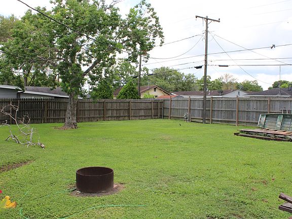 4th image of 1509 Bowie Dr