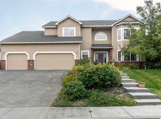 319 Adair Dr, Richland, WA 99352