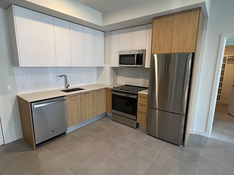 1st image of 102 NW 30th St #B2