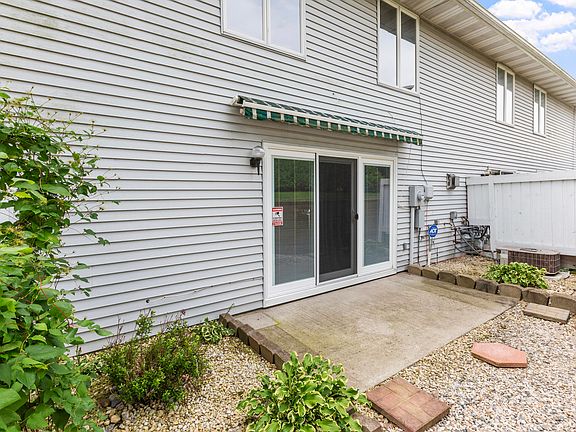 4th image of 2590 Brookwood Dr