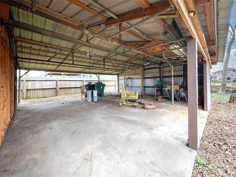 8214 Peekskill Ln — Photo 19