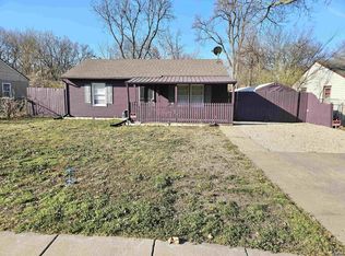 3505 SE Girard St, Topeka, KS 66605