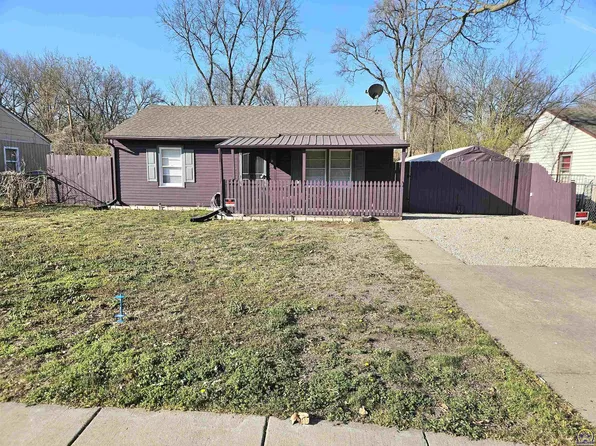 3505 SE Girard St, Topeka, KS 66605