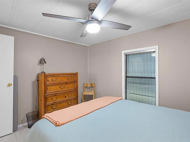 925 Iglesia Dr — Photo 21