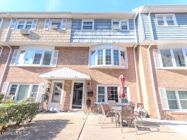 5 Elna Court, Bayonne, NJ 07002