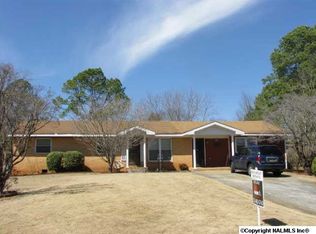 3401 Freda Ln NW, Huntsville, AL 35810