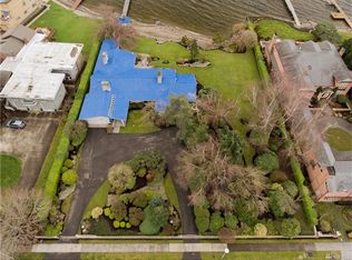 17000 Shore Dr NE, Seattle, WA 98155