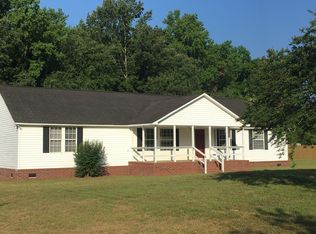 232 Chance Ln, Cottageville, SC 29435